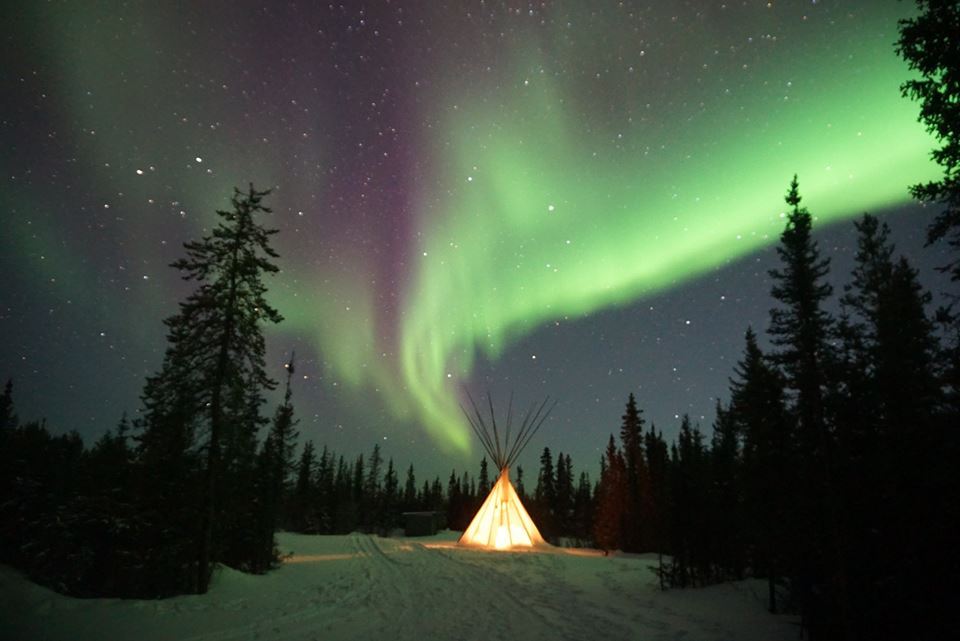 バンク―バー発着 エアーノース 直行便で行く・冬イエローナイフオーロラツアー2泊3日【毎週 金】
