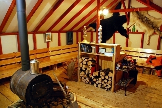 キャビンの中もきれいにされていてストーブであったか
