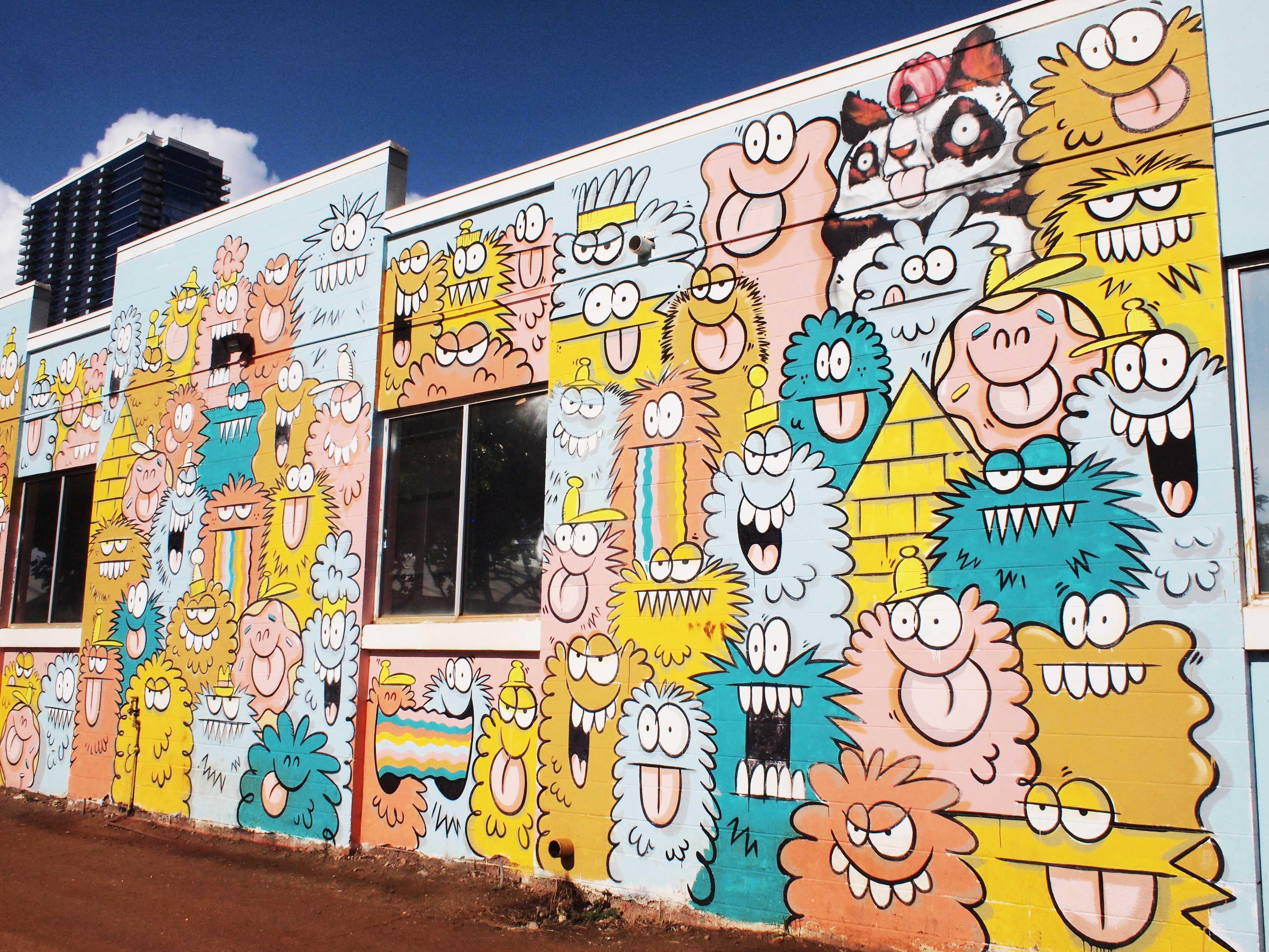 ダイアモンドヘッド･ハイキング & カカアコ散策 (ジョバンニのガーリックシュリンプ付き)