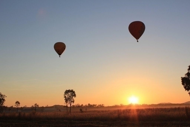 朝日が昇ってきました！