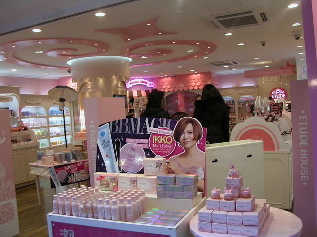 エチュードハウスの入り口のいっこうさん