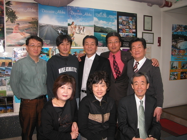 ボランテイアの豚さん家族の 使用人たち