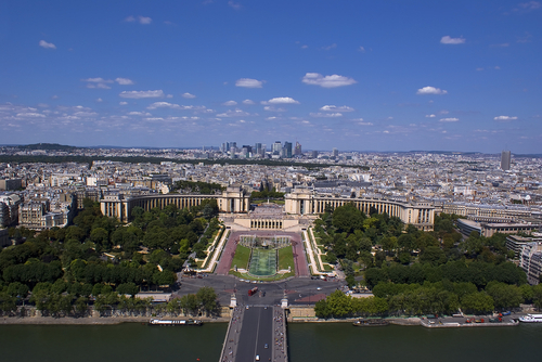 1937年パリ万博の際に立てられたシャイヨ宮