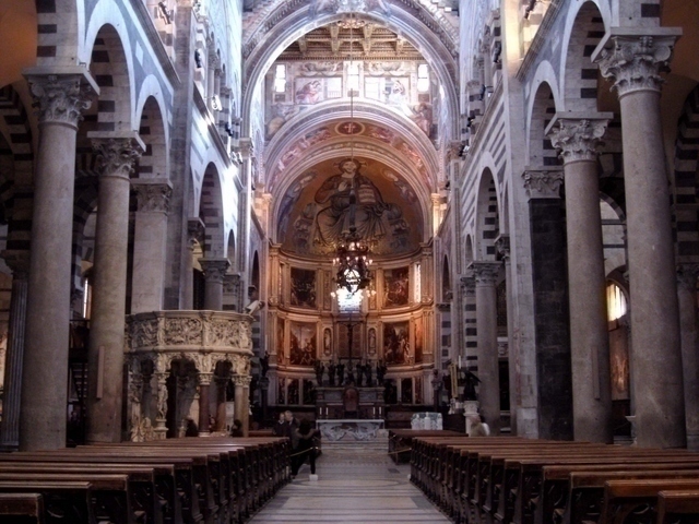 大聖堂の内部