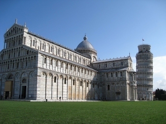 ツアーは最後ににピサへ